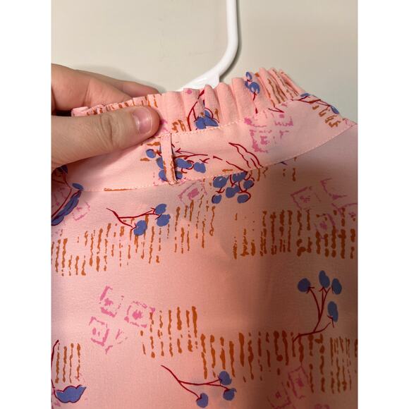 1960s Ruggeri Petal Pink Blue Floral Oriental Feminine Coquette Ruffle Shirt XL - Picture 5 of 6